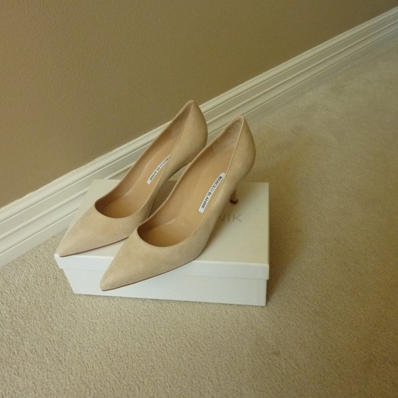 Manolo Blahnik BB 70mm Classic Suede Heeled Pumps (Beige) - Picture 1 of 12